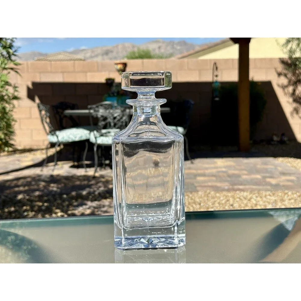 Vintage Clear Crystal Glass Liquor Whiskey Decanter Diamond Stopper Heavy 8 3/4
